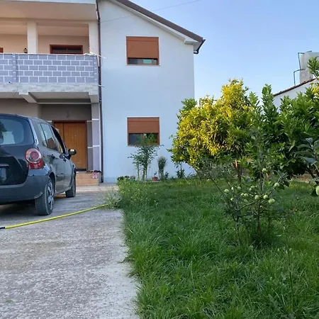 Zade'S House * Plazhi San Pietro